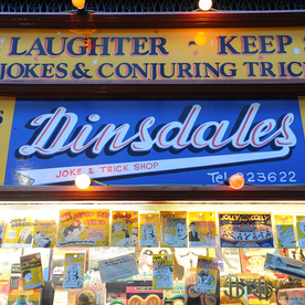 dinsdales joke shop